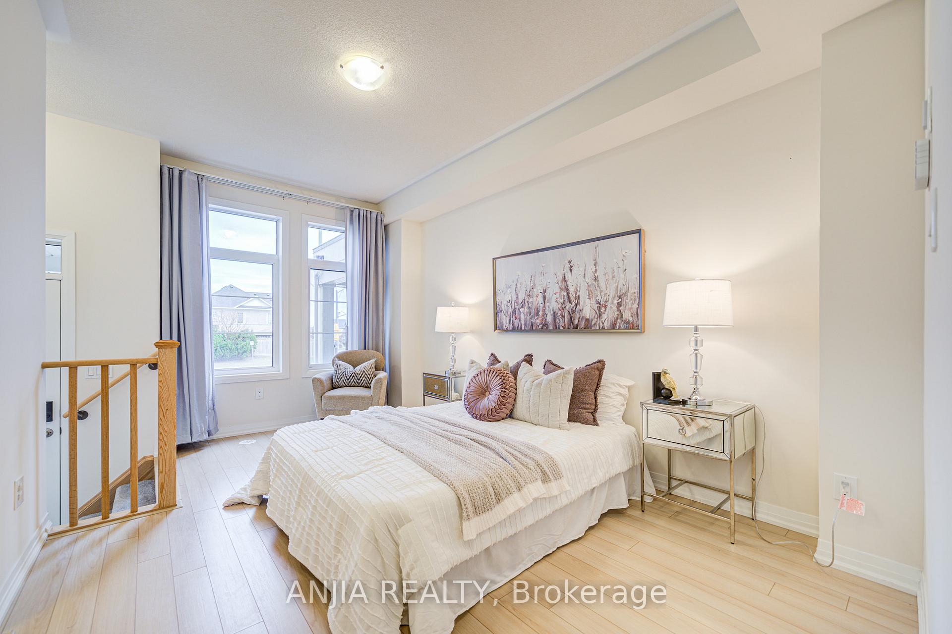 Photo 4 of 3 Carneros Way, Markham, Cedar Grove — HOMEH