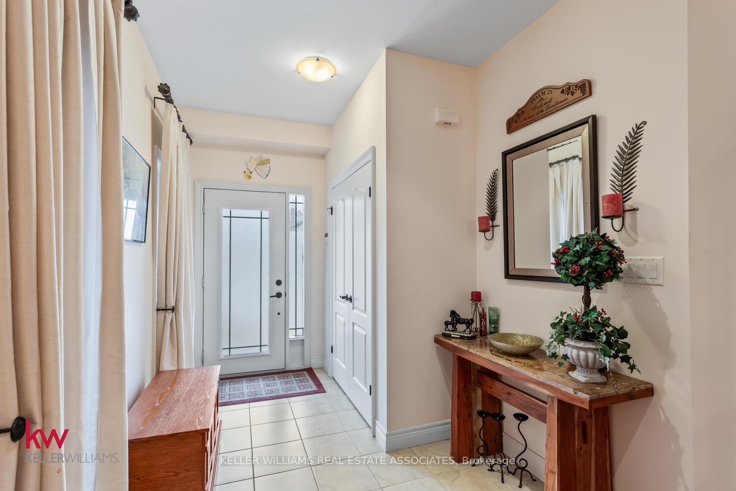 Photo 3 of 691 Robert Ferrie Drive, Kitchener — HOMEH