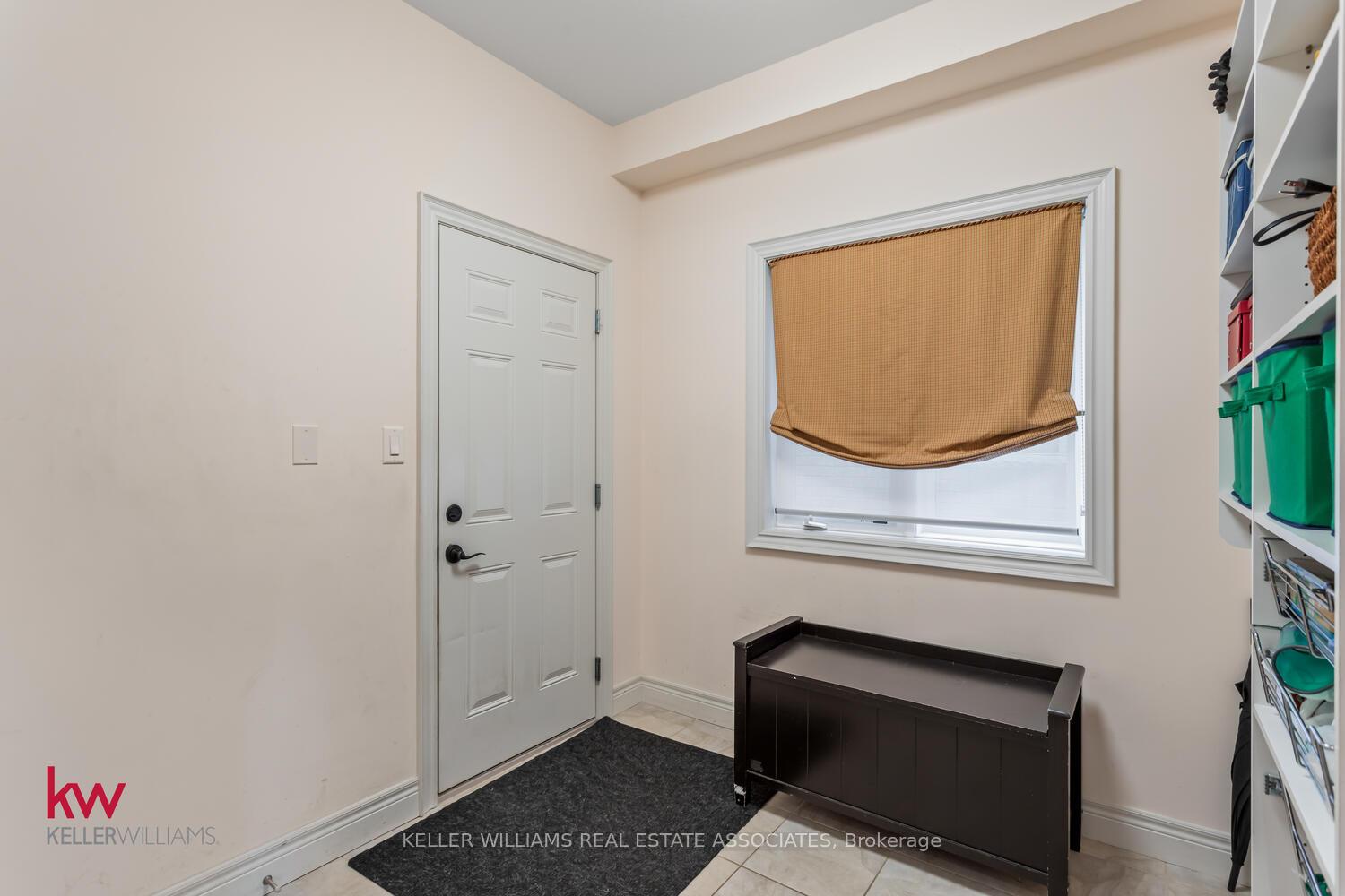 Photo 11 of 691 Robert Ferrie Drive, Kitchener — HOMEH
