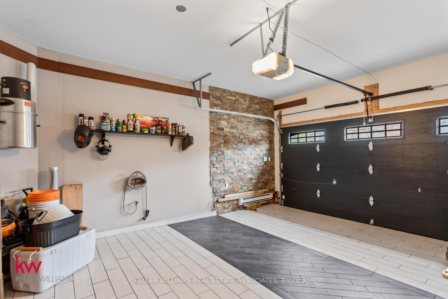 Photo 12 of 691 Robert Ferrie Drive, Kitchener — HOMEH
