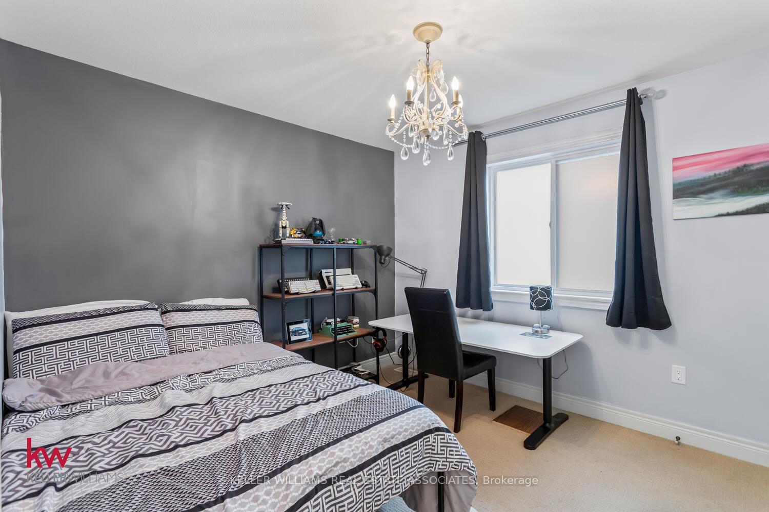 Photo 18 of 691 Robert Ferrie Drive, Kitchener — HOMEH
