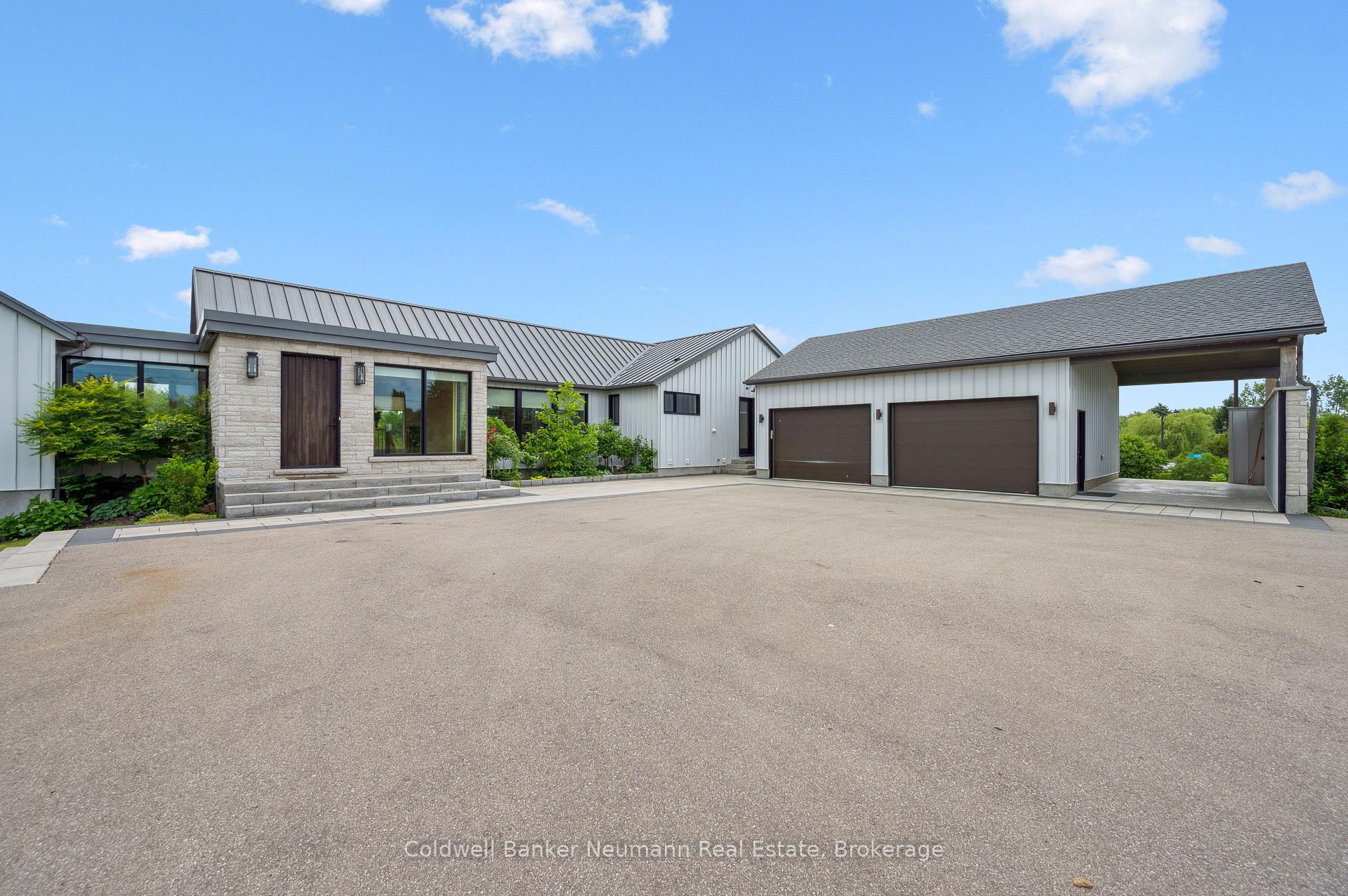 Front of 1270 15th Side Road