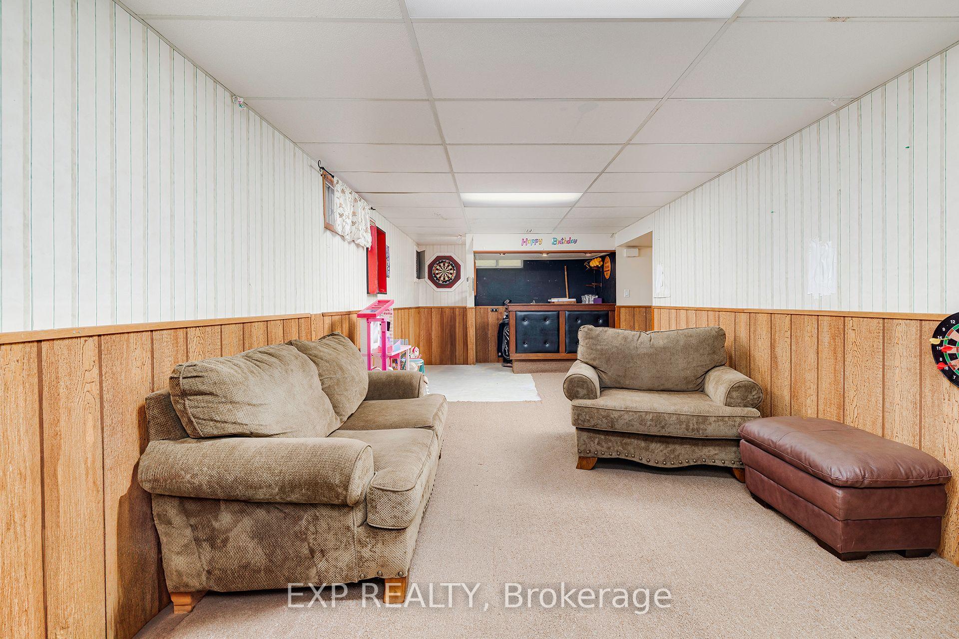 Photo 15 of 9 Harvest Court, Kitchener — HOMEH