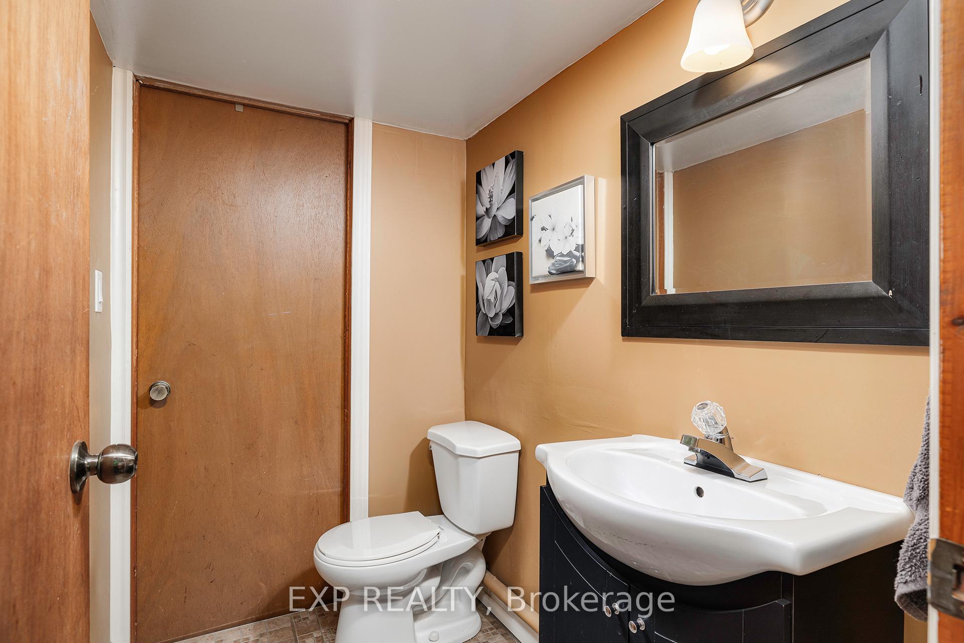 Photo 17 of 9 Harvest Court, Kitchener — HOMEH