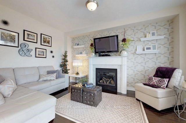 Photo 3 of 1 Church View Avenue, Markham, Victoria Manor-Jennings Gate — HOMEH