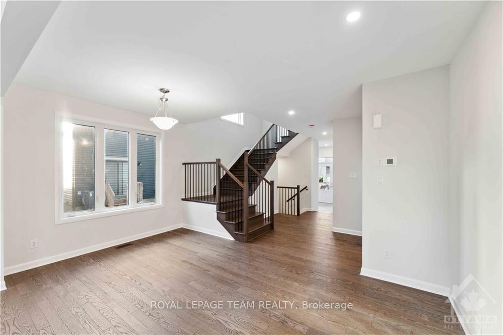 Photo 6 of 123 Gosling Crescent, Ottawa, Kanata - Morgan's Grant/South March — HOMEH