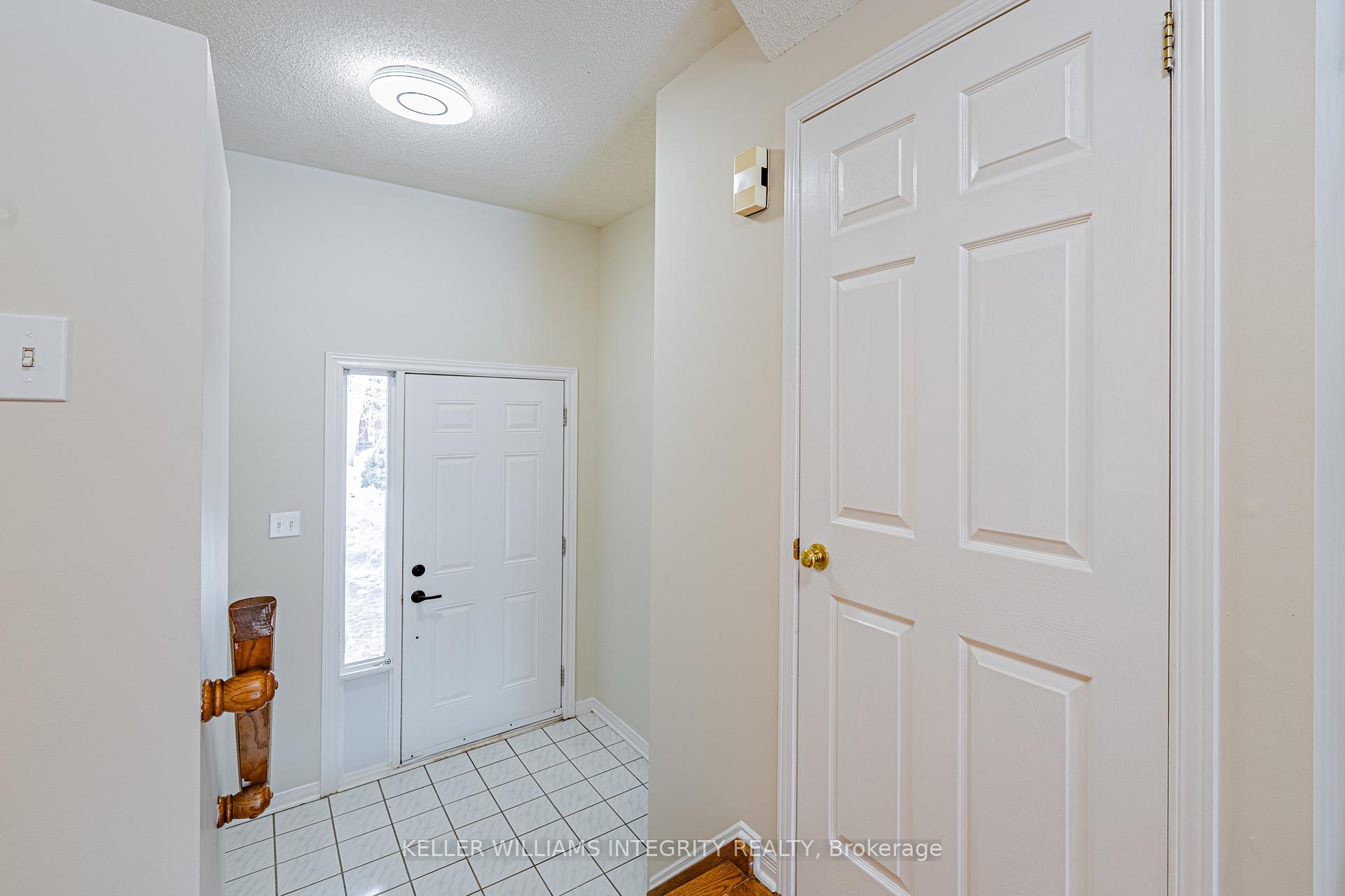Photo 3 of 17 Jackman Terrace, Ottawa, Kanata - Katimavik — HOMEH
