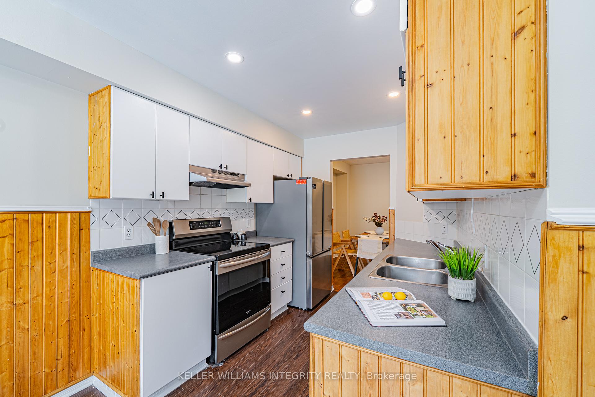 Photo 11 of 17 Jackman Terrace, Ottawa, Kanata - Katimavik — HOMEH