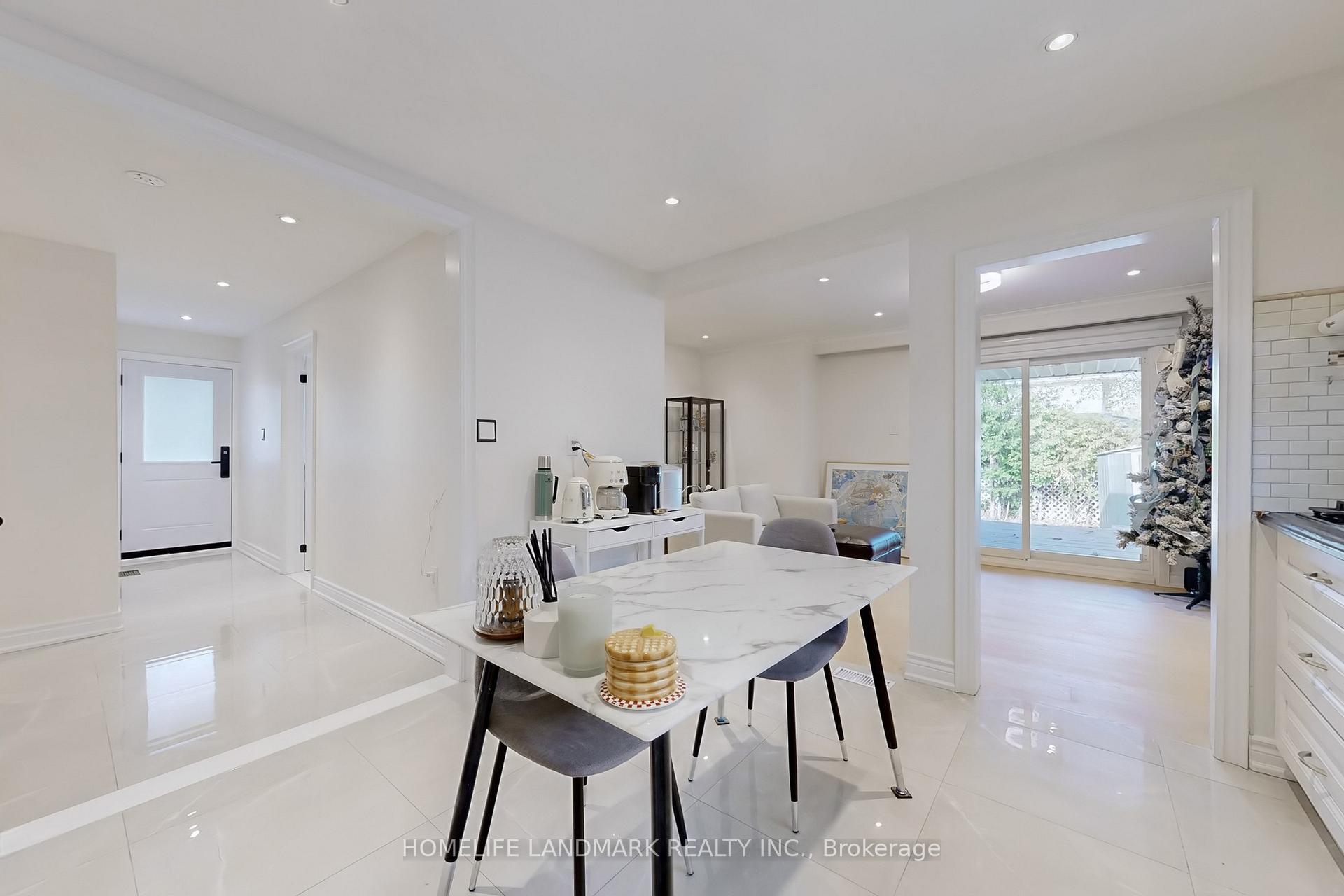 Photo 14 of 1 Valleycrest Avenue, Markham, Bullock — HOMEH