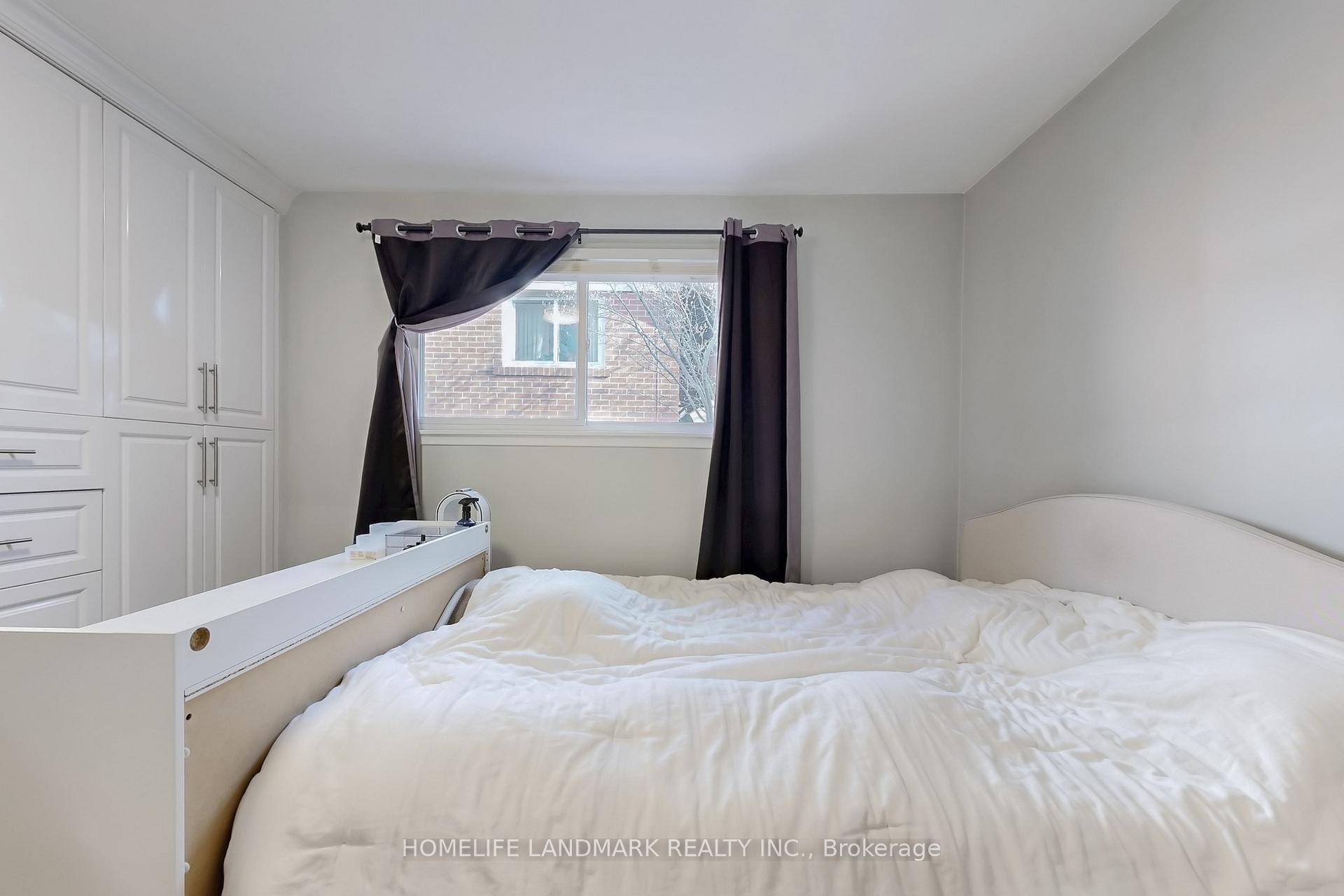 Photo 21 of 1 Valleycrest Avenue, Markham, Bullock — HOMEH