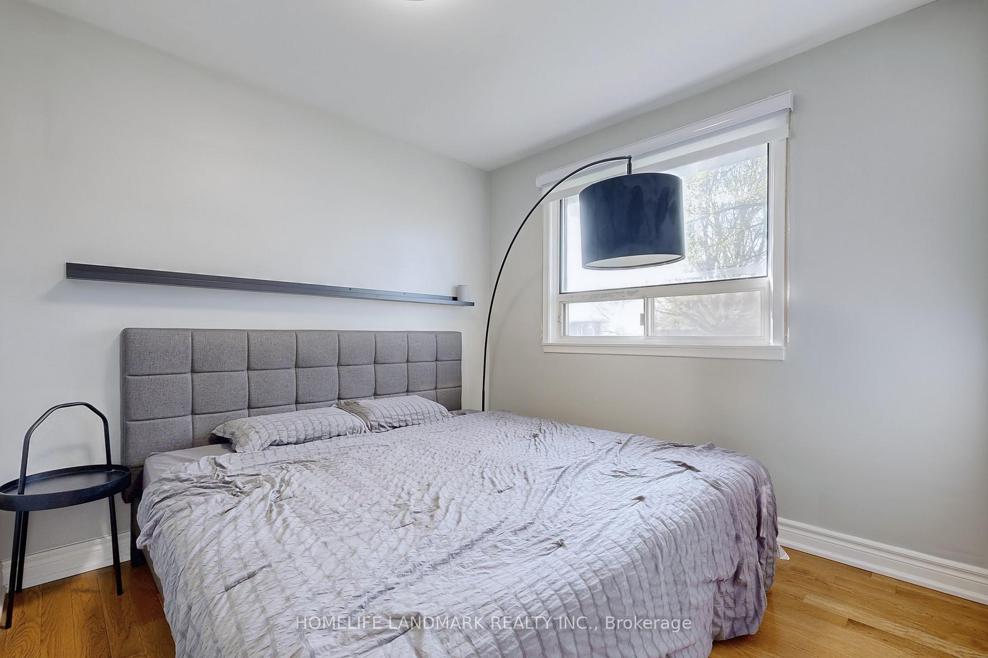 Photo 24 of 1 Valleycrest Avenue, Markham, Bullock — HOMEH