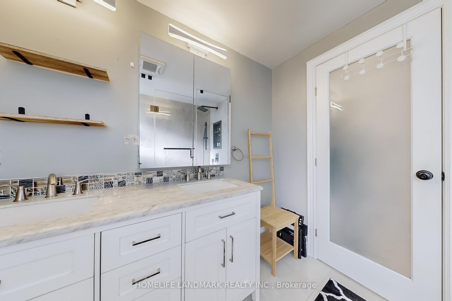 Photo 26 of 1 Valleycrest Avenue, Markham, Bullock — HOMEH