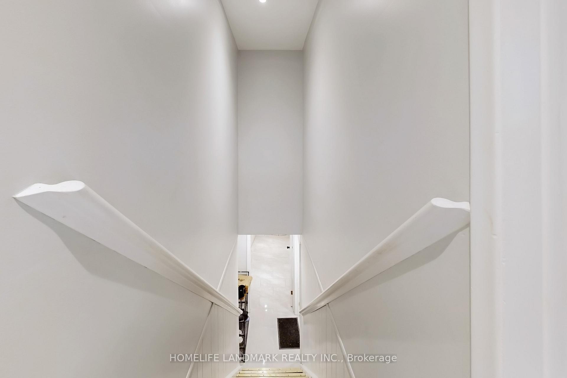 Photo 29 of 1 Valleycrest Avenue, Markham, Bullock — HOMEH