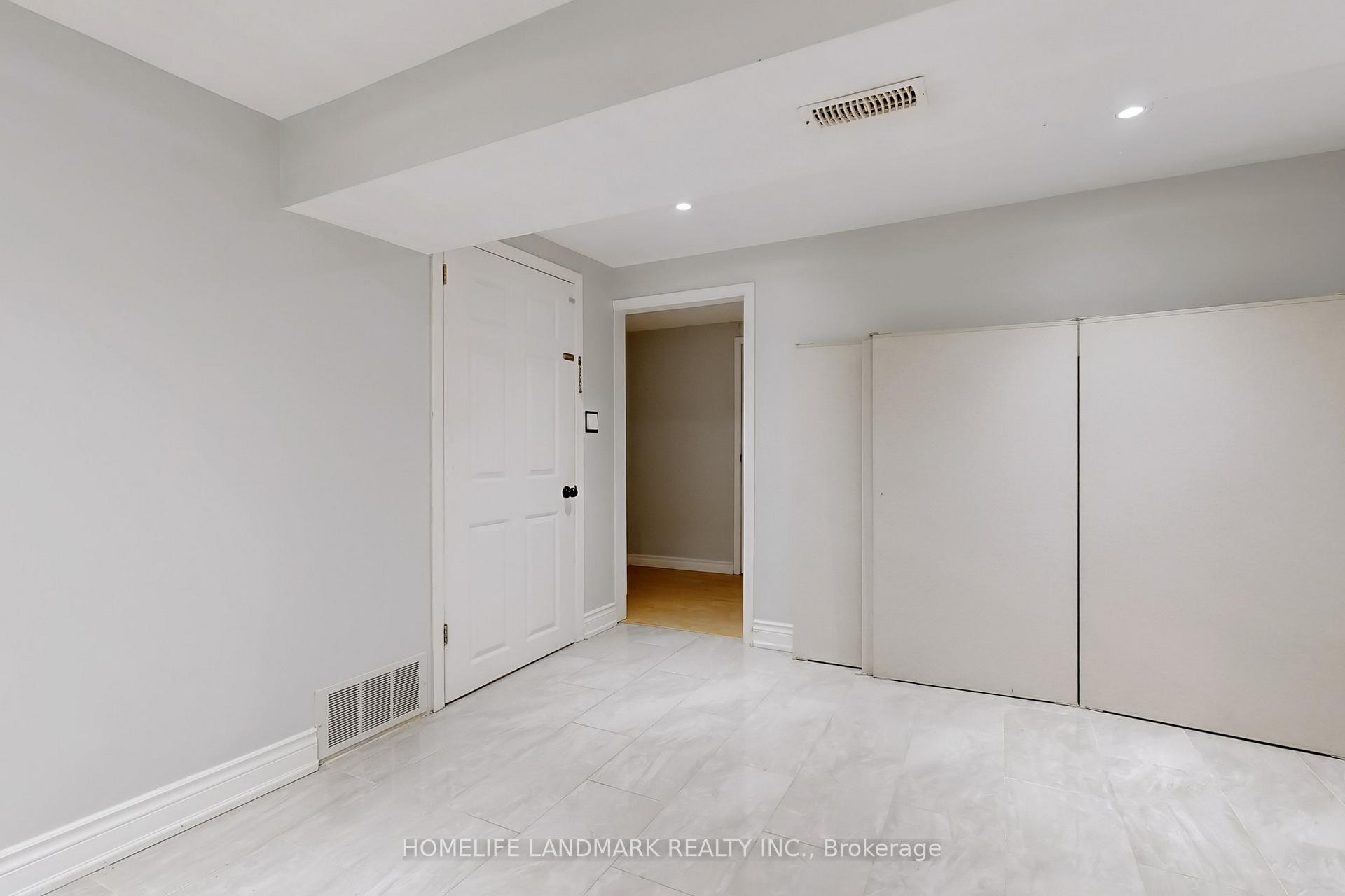 Photo 31 of 1 Valleycrest Avenue, Markham, Bullock — HOMEH
