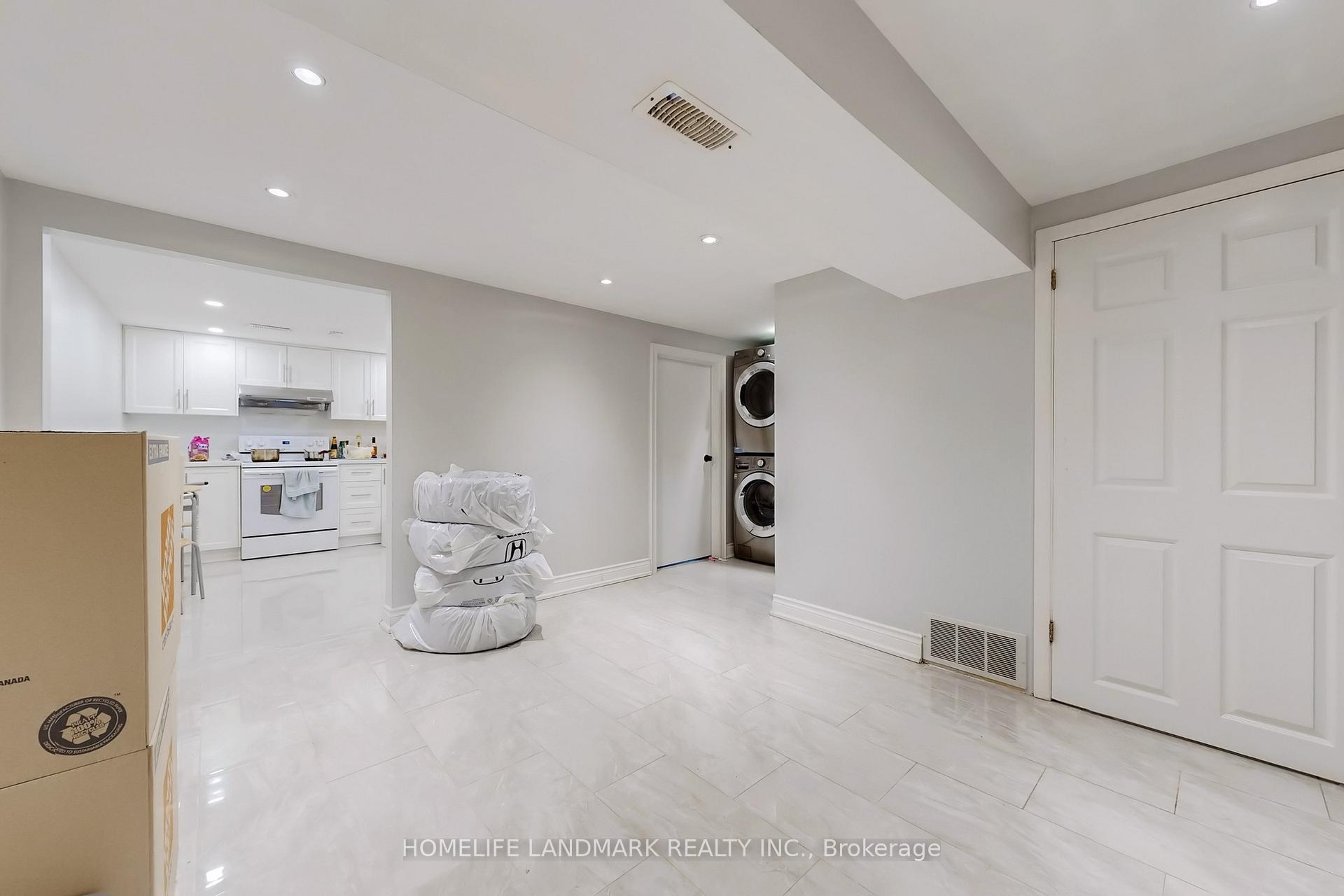 Photo 32 of 1 Valleycrest Avenue, Markham, Bullock — HOMEH