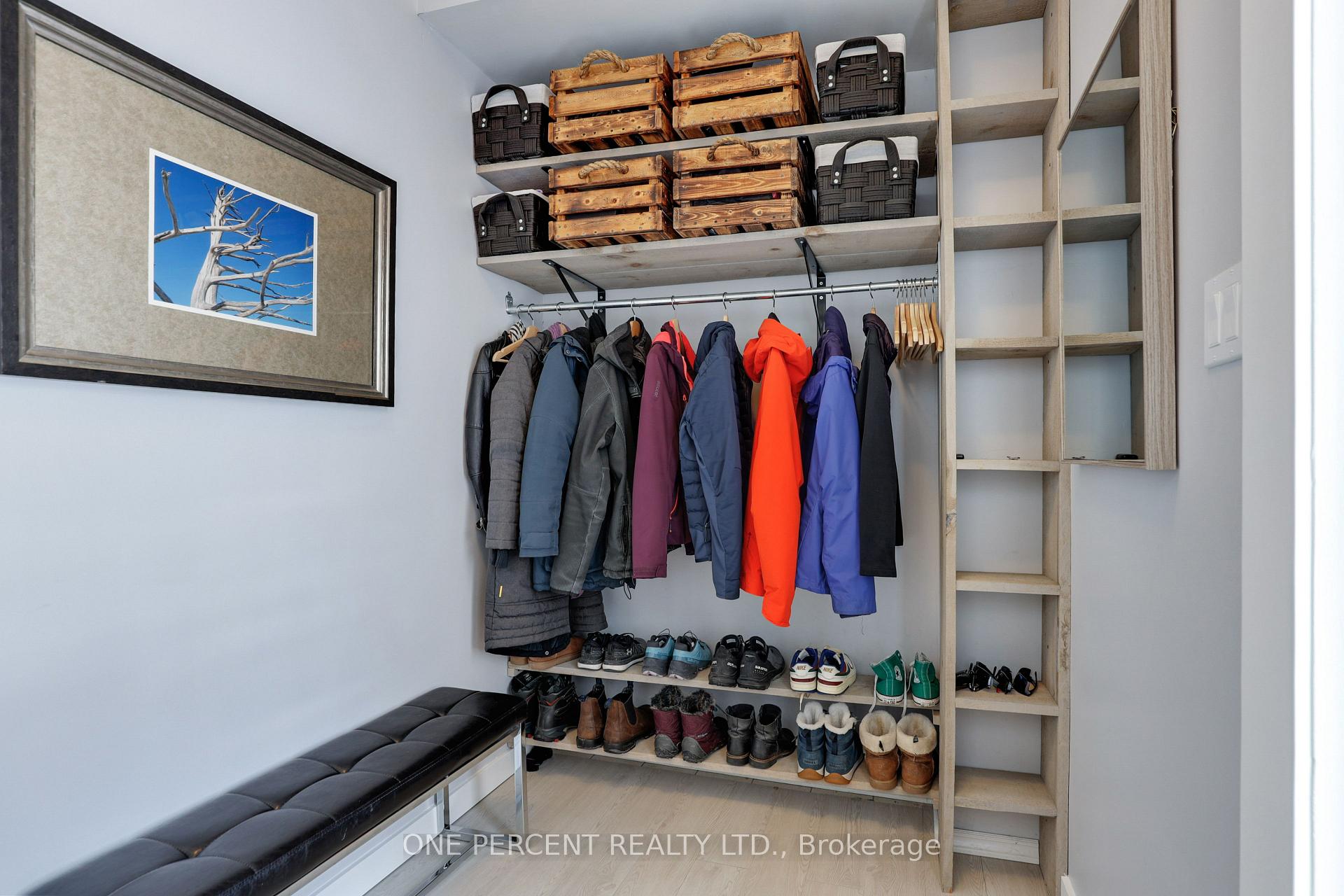 Photo 4 of 63 Sheppard's Glen Avenue, Ottawa, Kanata - Emerald Meadows/Trailwest — HOMEH