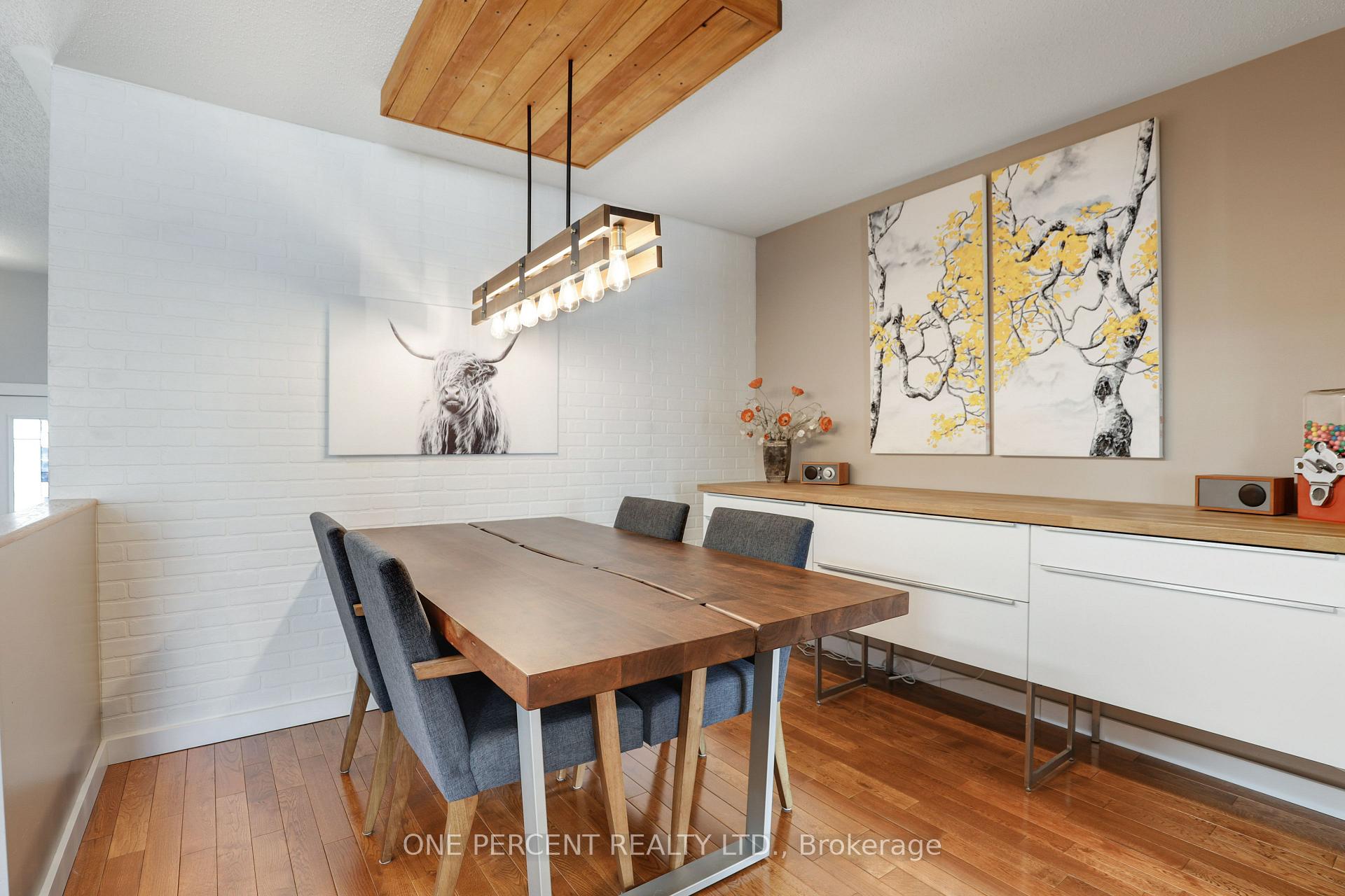 Photo 8 of 63 Sheppard's Glen Avenue, Ottawa, Kanata - Emerald Meadows/Trailwest — HOMEH
