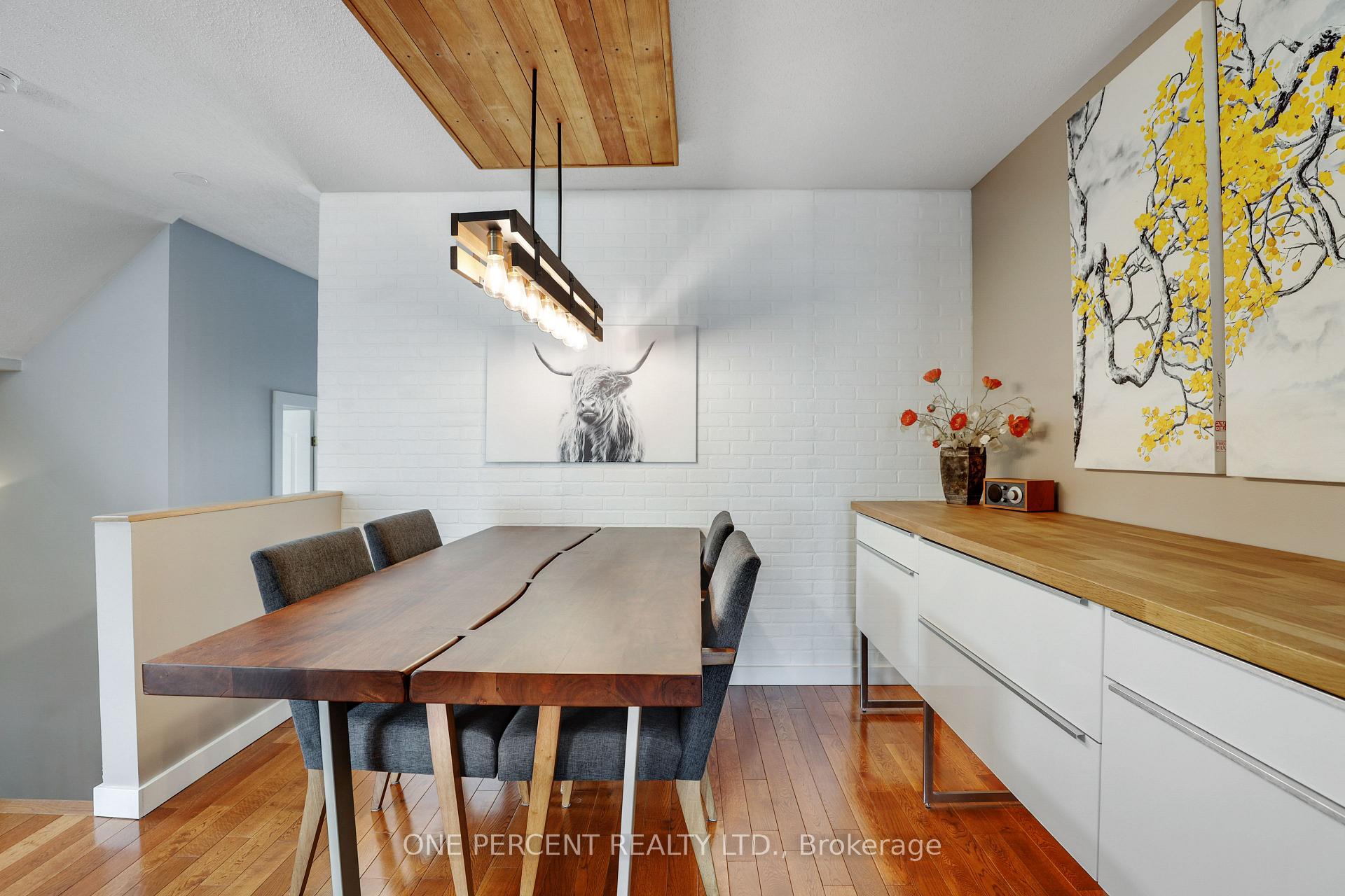 Photo 10 of 63 Sheppard's Glen Avenue, Ottawa, Kanata - Emerald Meadows/Trailwest — HOMEH