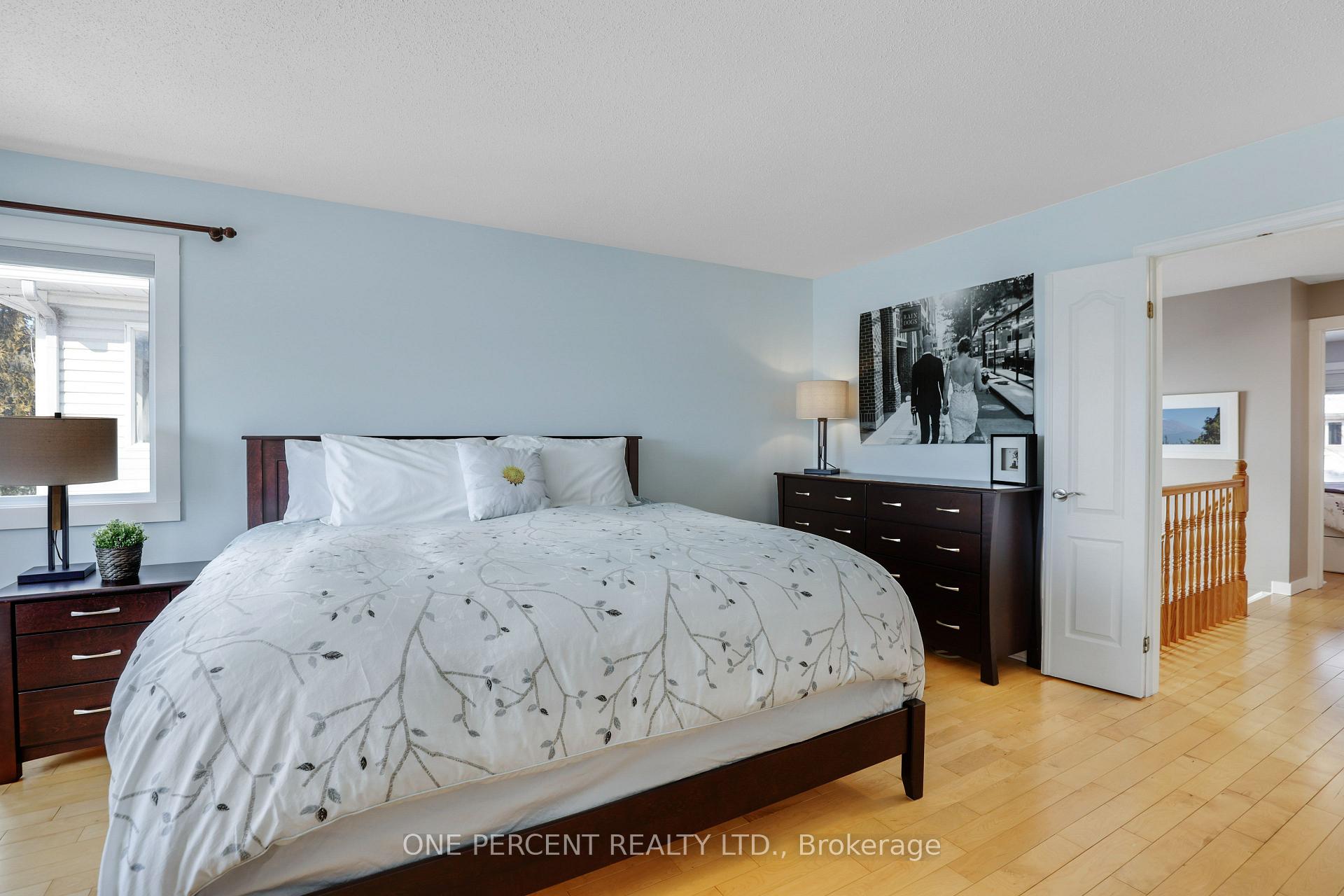 Photo 23 of 63 Sheppard's Glen Avenue, Ottawa, Kanata - Emerald Meadows/Trailwest — HOMEH
