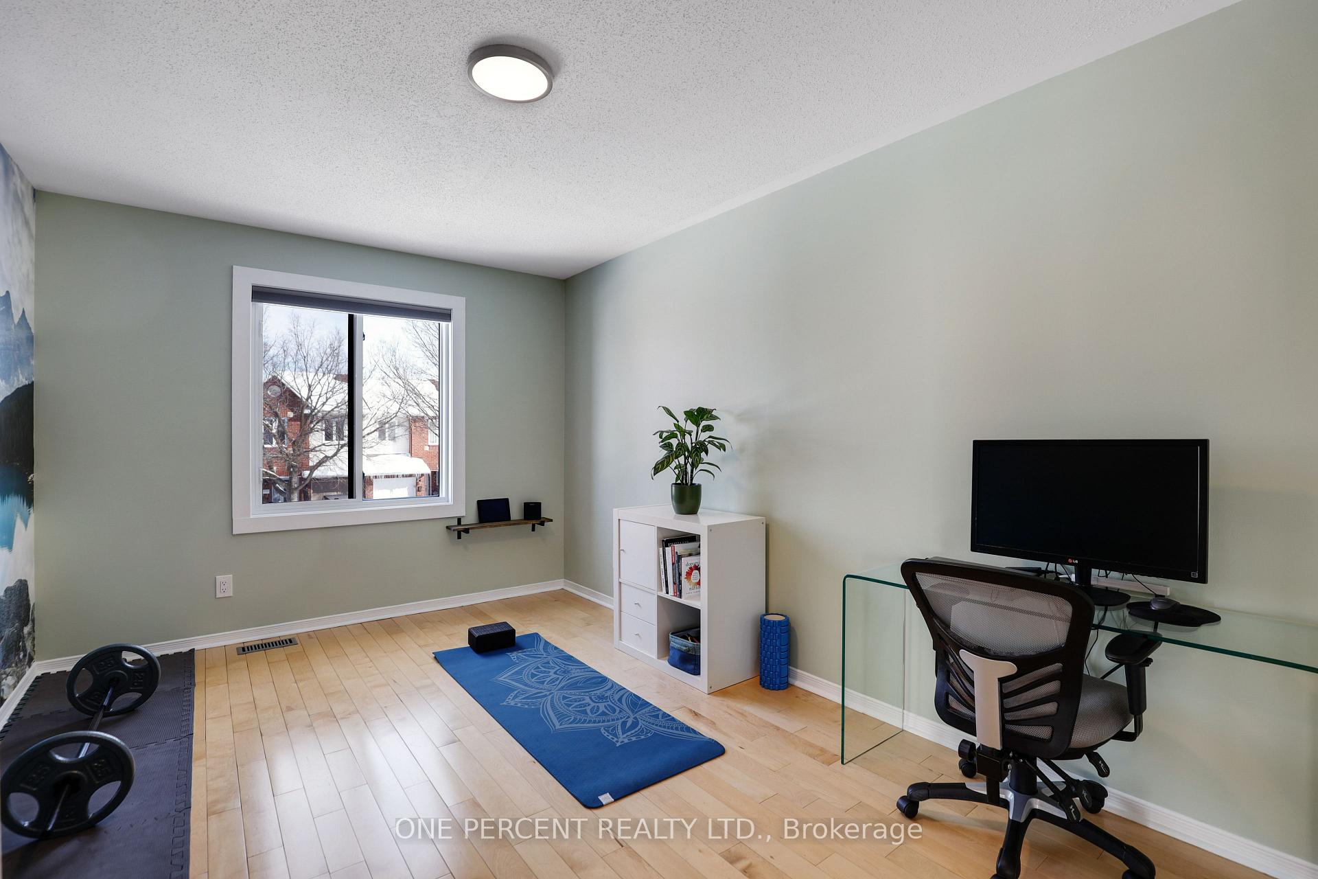 Photo 27 of 63 Sheppard's Glen Avenue, Ottawa, Kanata - Emerald Meadows/Trailwest — HOMEH