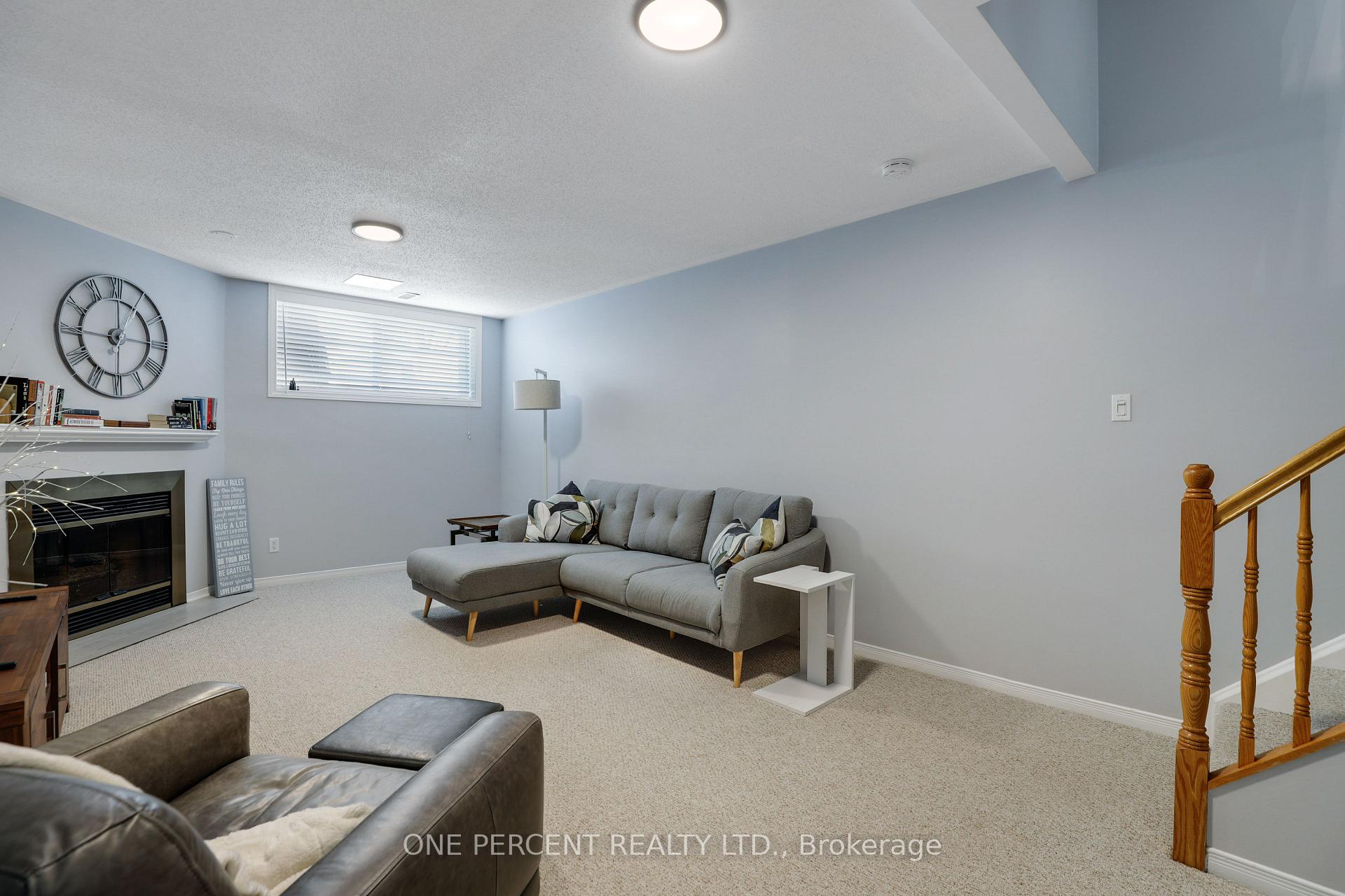 Photo 31 of 63 Sheppard's Glen Avenue, Ottawa, Kanata - Emerald Meadows/Trailwest — HOMEH
