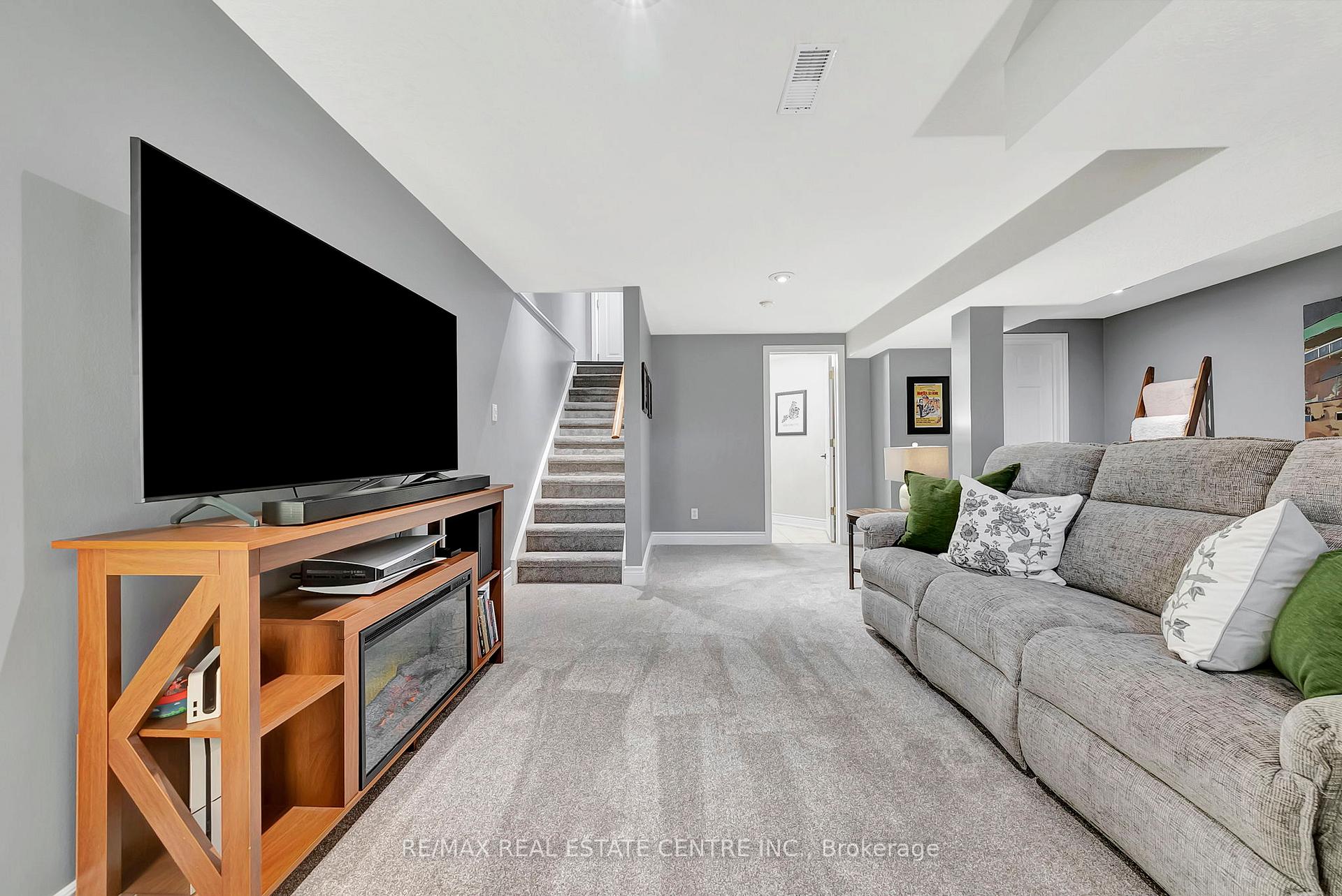 Photo 26 of 62 Brandy Crescent, Kitchener — HOMEH