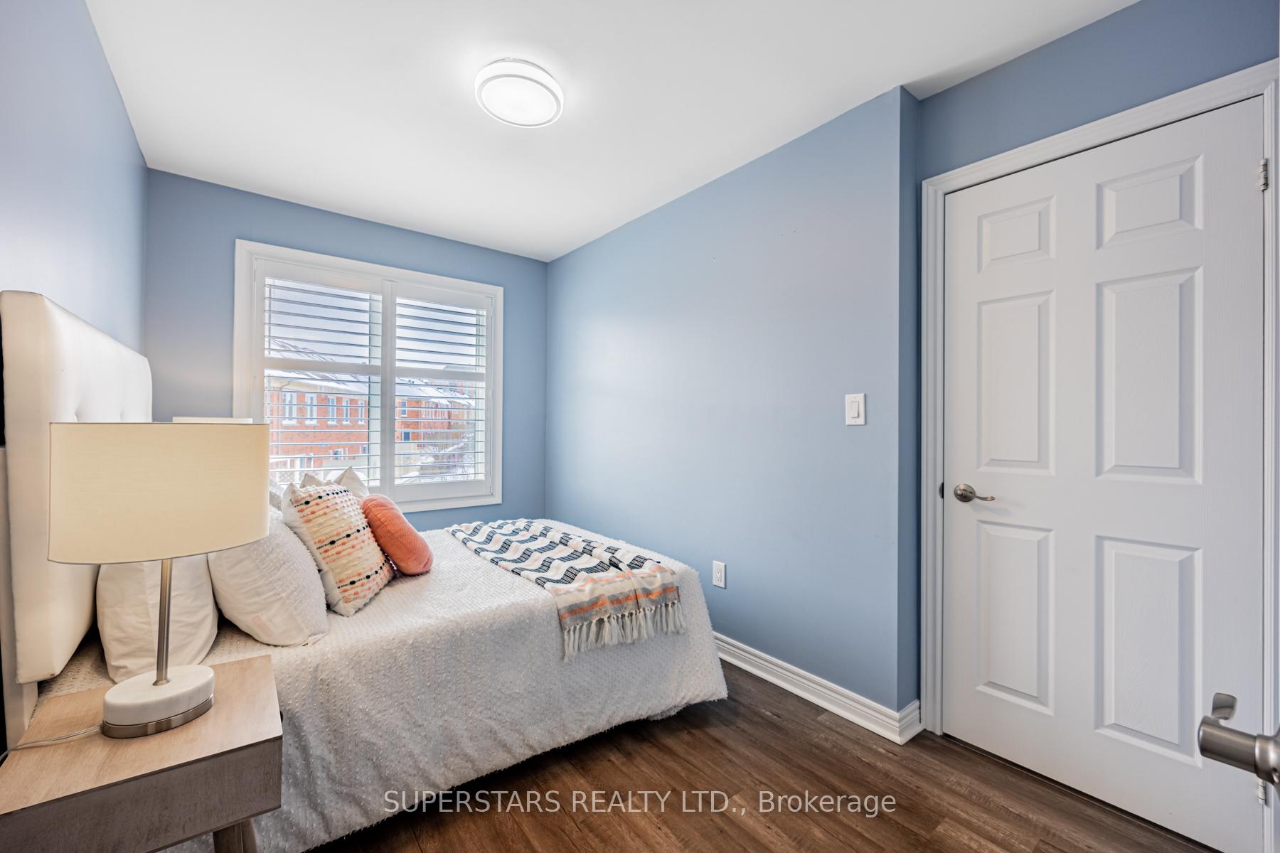 Photo 17 of 74 Pond Drive, Markham, Commerce Valley — HOMEH