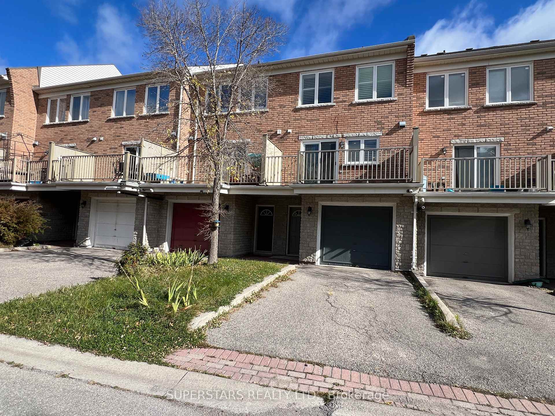 Photo 26 of 74 Pond Drive, Markham, Commerce Valley — HOMEH