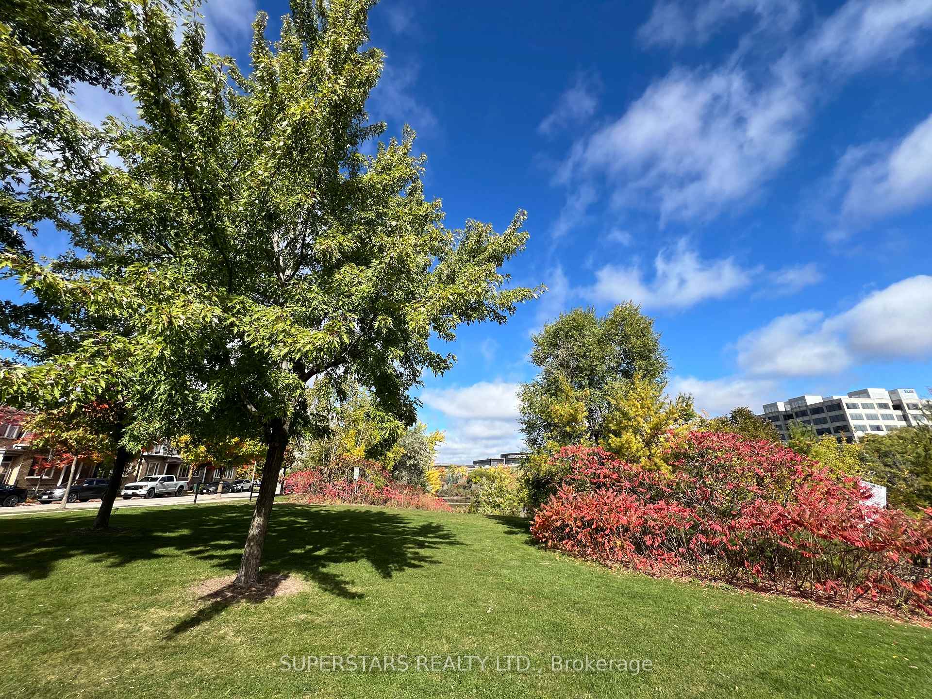 Photo 28 of 74 Pond Drive, Markham, Commerce Valley — HOMEH