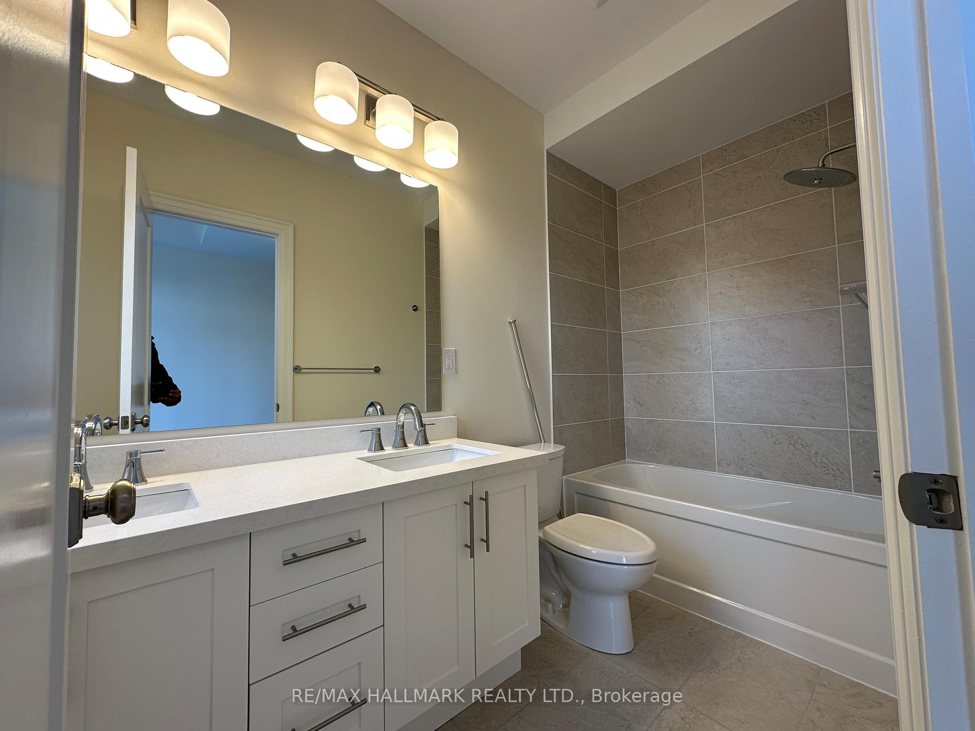 Photo 7 of 4183 Major Mackenzie Drive E, Markham, Angus Glen — HOMEH