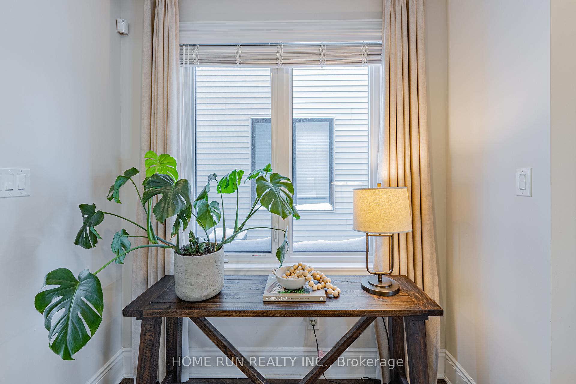 Photo 4 of 714 Rouncey Road, Ottawa, Kanata - Emerald Meadows/Trailwest — HOMEH