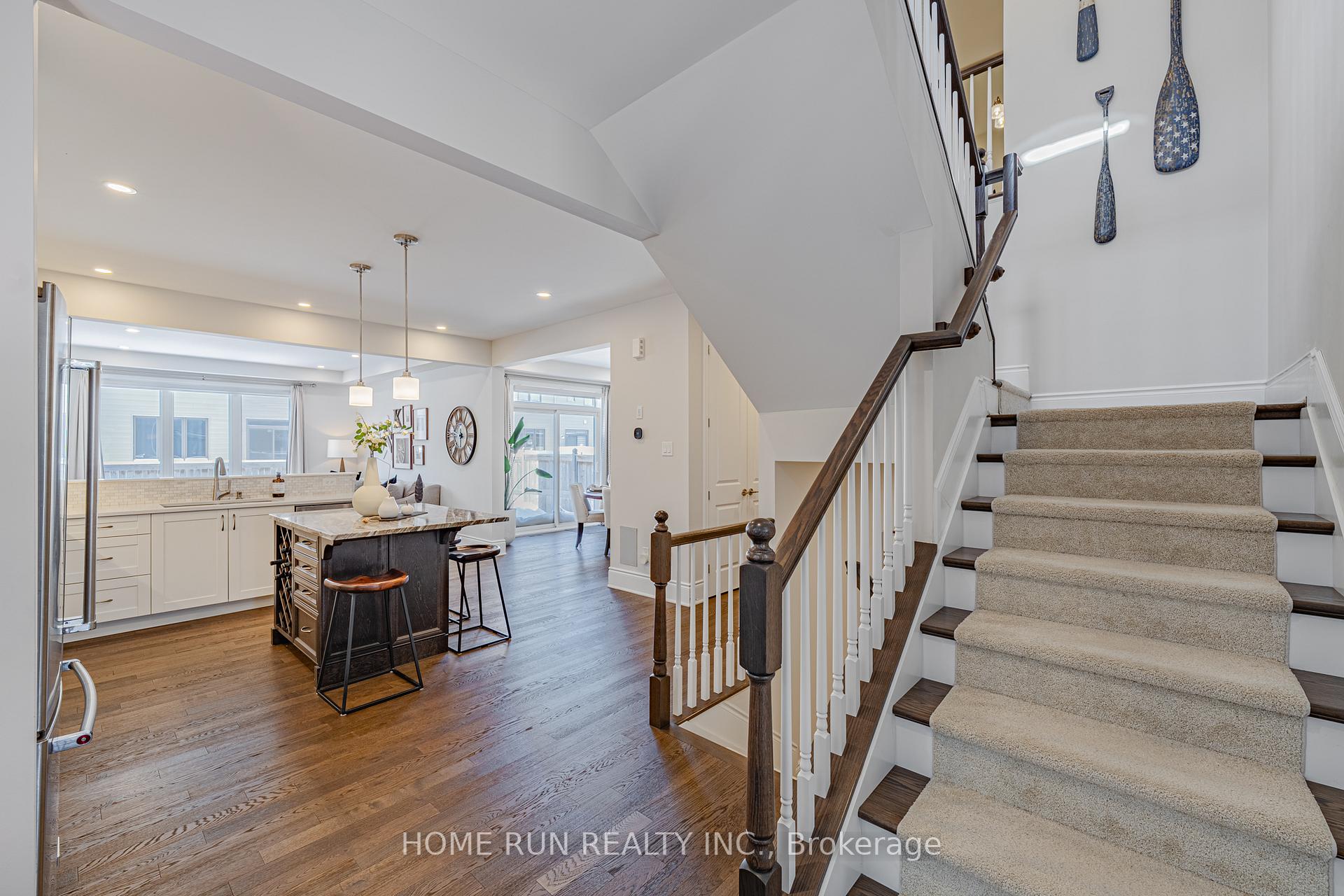 Photo 5 of 714 Rouncey Road, Ottawa, Kanata - Emerald Meadows/Trailwest — HOMEH