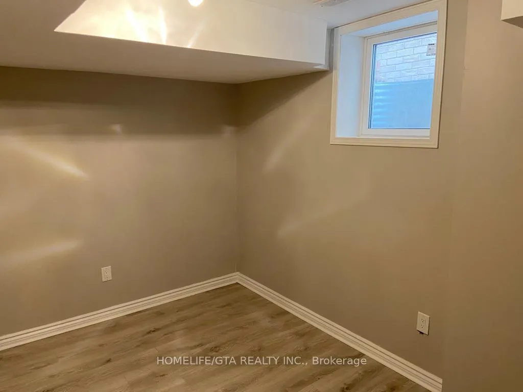 Front of Unit Basement, 495 Kincardine Terrace