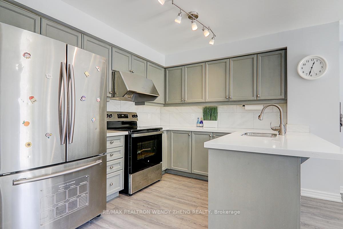 Photo 14 of 15 Autumnglen Road, Markham, Greensborough — HOMEH