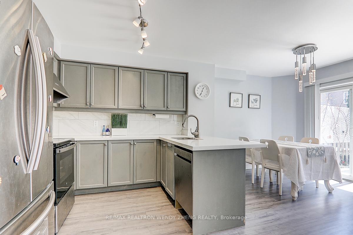 Photo 16 of 15 Autumnglen Road, Markham, Greensborough — HOMEH