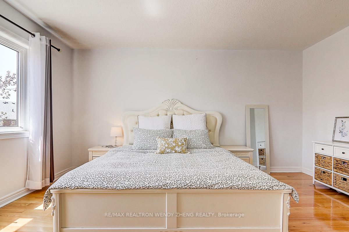 Photo 25 of 15 Autumnglen Road, Markham, Greensborough — HOMEH