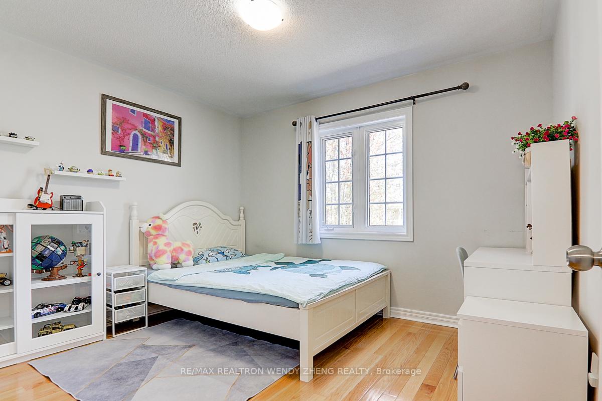 Photo 31 of 15 Autumnglen Road, Markham, Greensborough — HOMEH