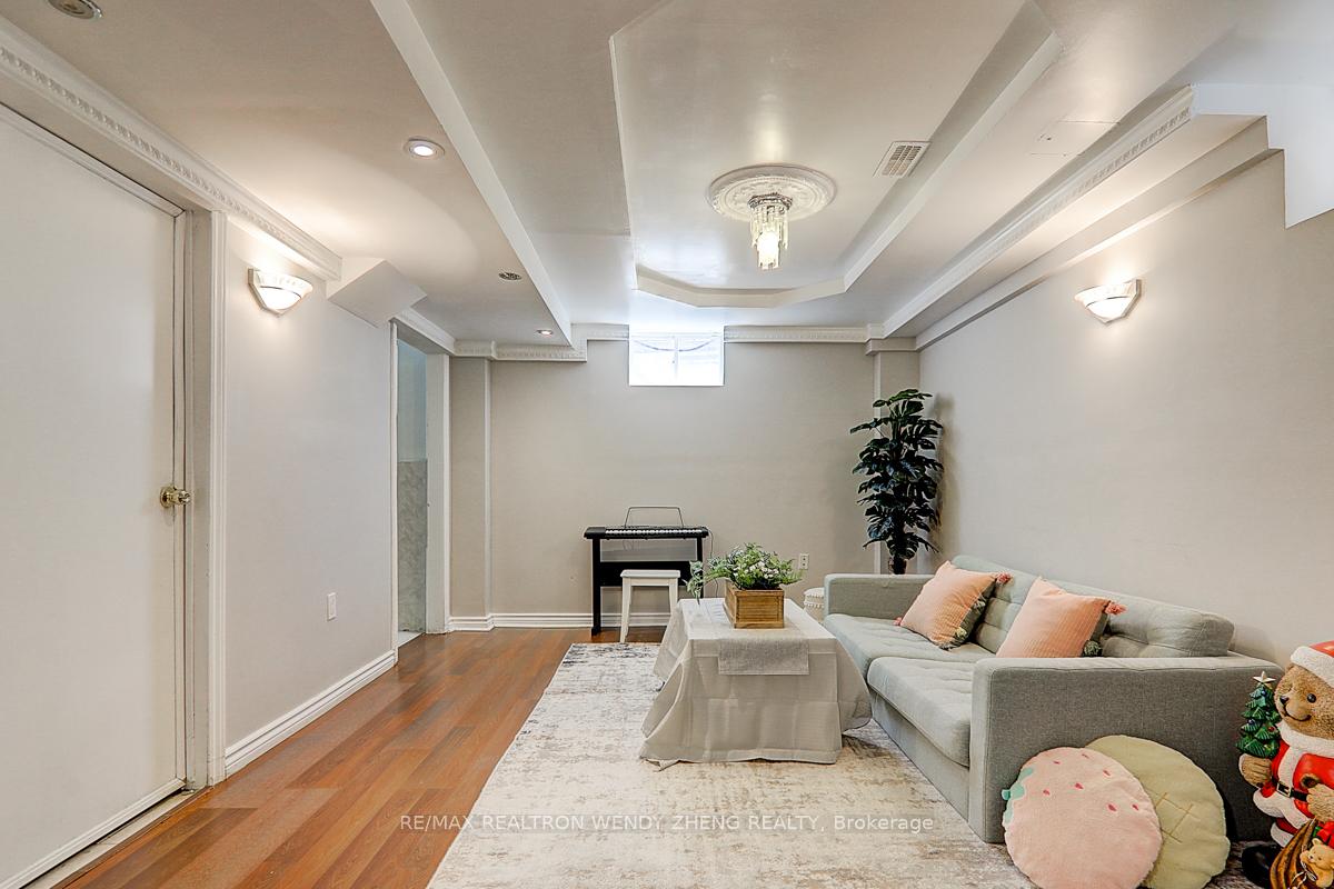 Photo 37 of 15 Autumnglen Road, Markham, Greensborough — HOMEH