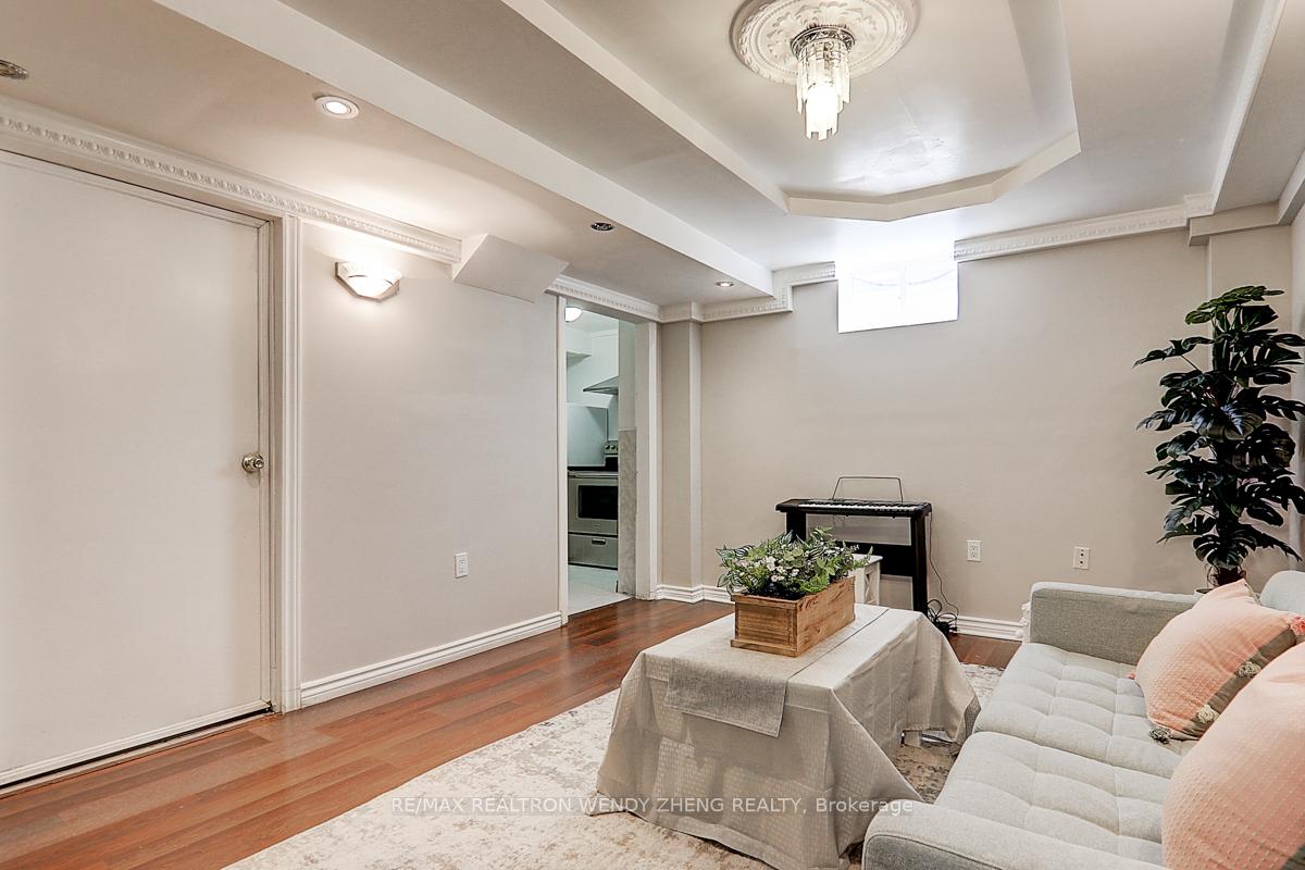 Photo 38 of 15 Autumnglen Road, Markham, Greensborough — HOMEH