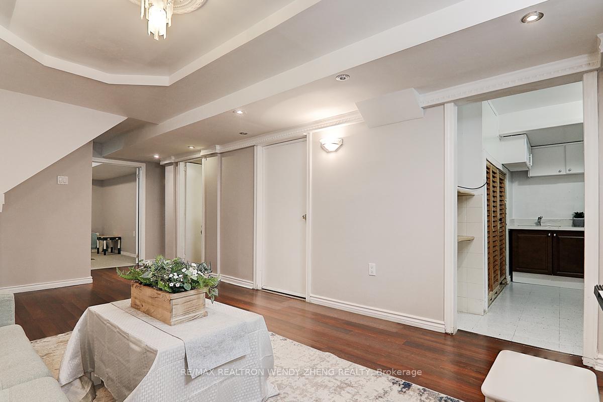 Photo 39 of 15 Autumnglen Road, Markham, Greensborough — HOMEH