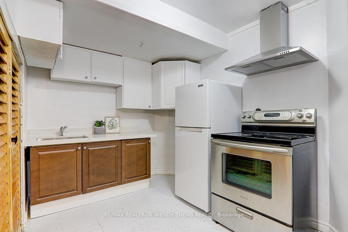 Photo 41 of 15 Autumnglen Road, Markham, Greensborough — HOMEH