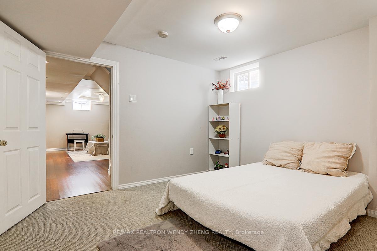 Photo 44 of 15 Autumnglen Road, Markham, Greensborough — HOMEH
