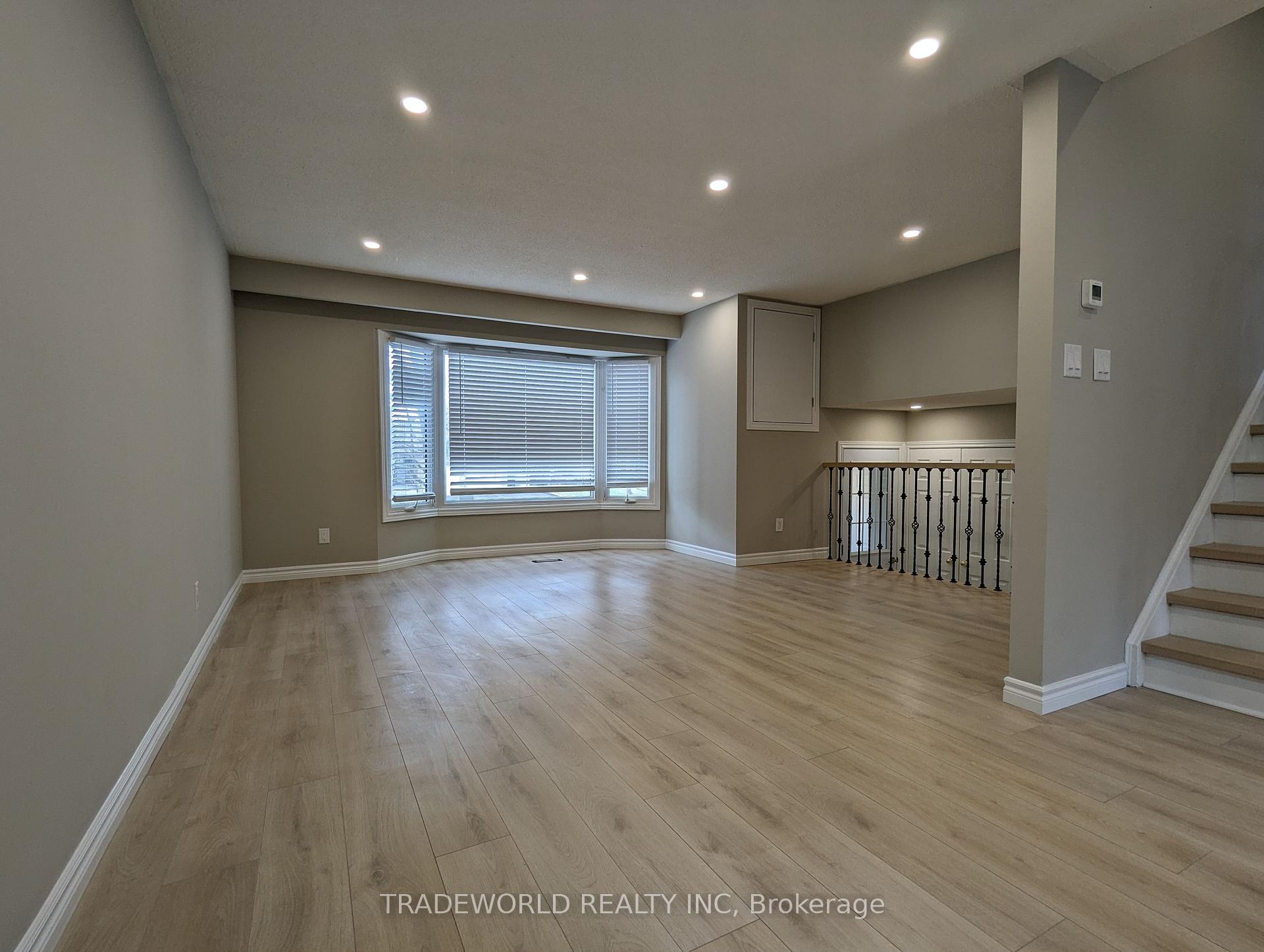 Photo 8 of 71 Ramona Boulevard, Markham, Markham Village — HOMEH