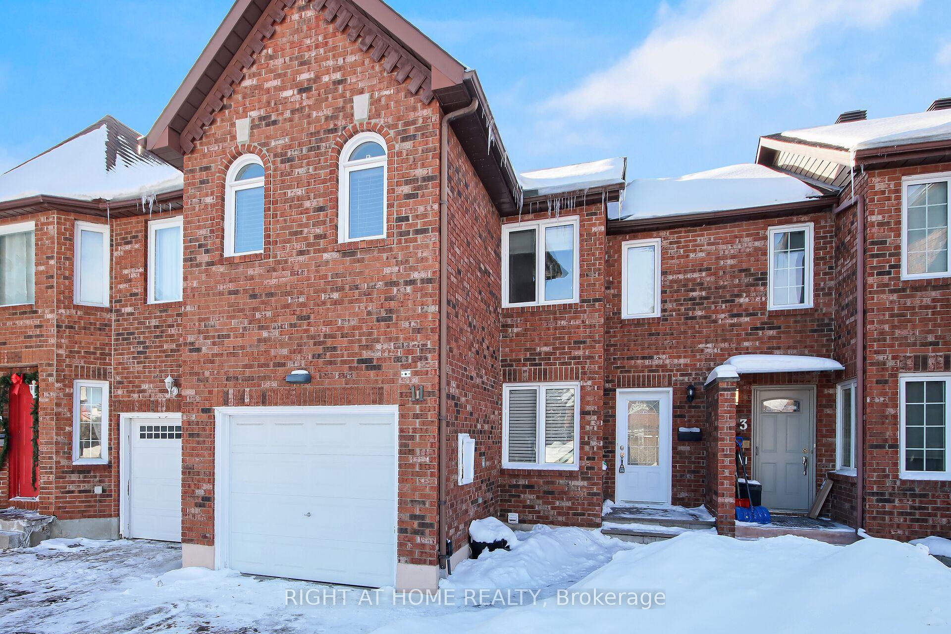 Photo 2 of 11 Hepburn Court, Ottawa, Kanata - Katimavik — HOMEH