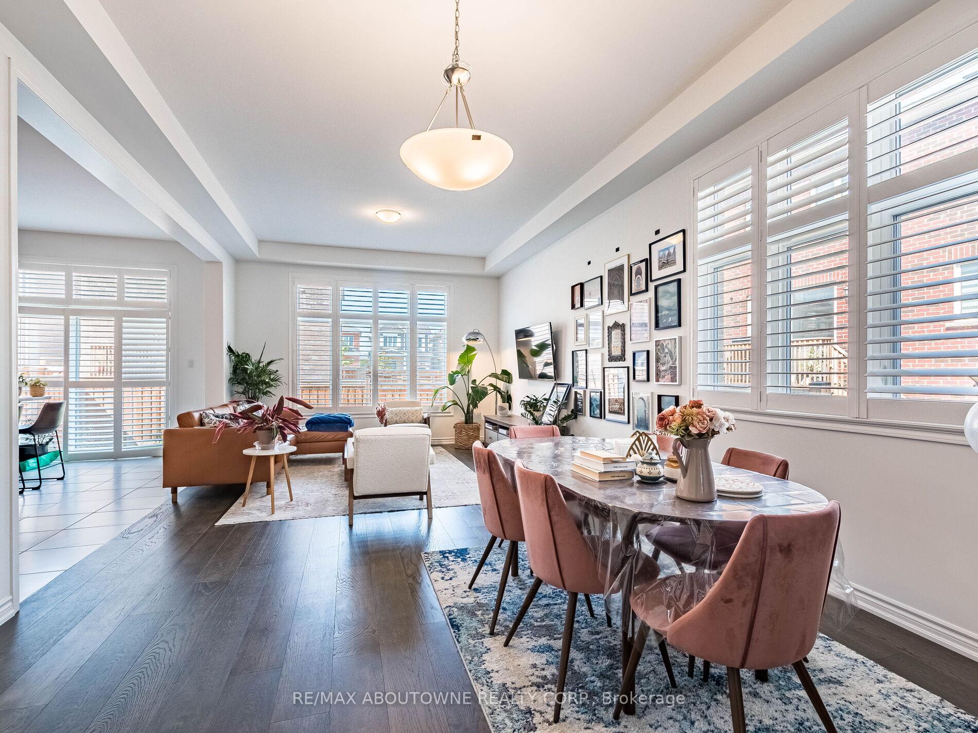 Photo 6 of 664 Aspen Terrace, Milton, Cobban — HOMEH