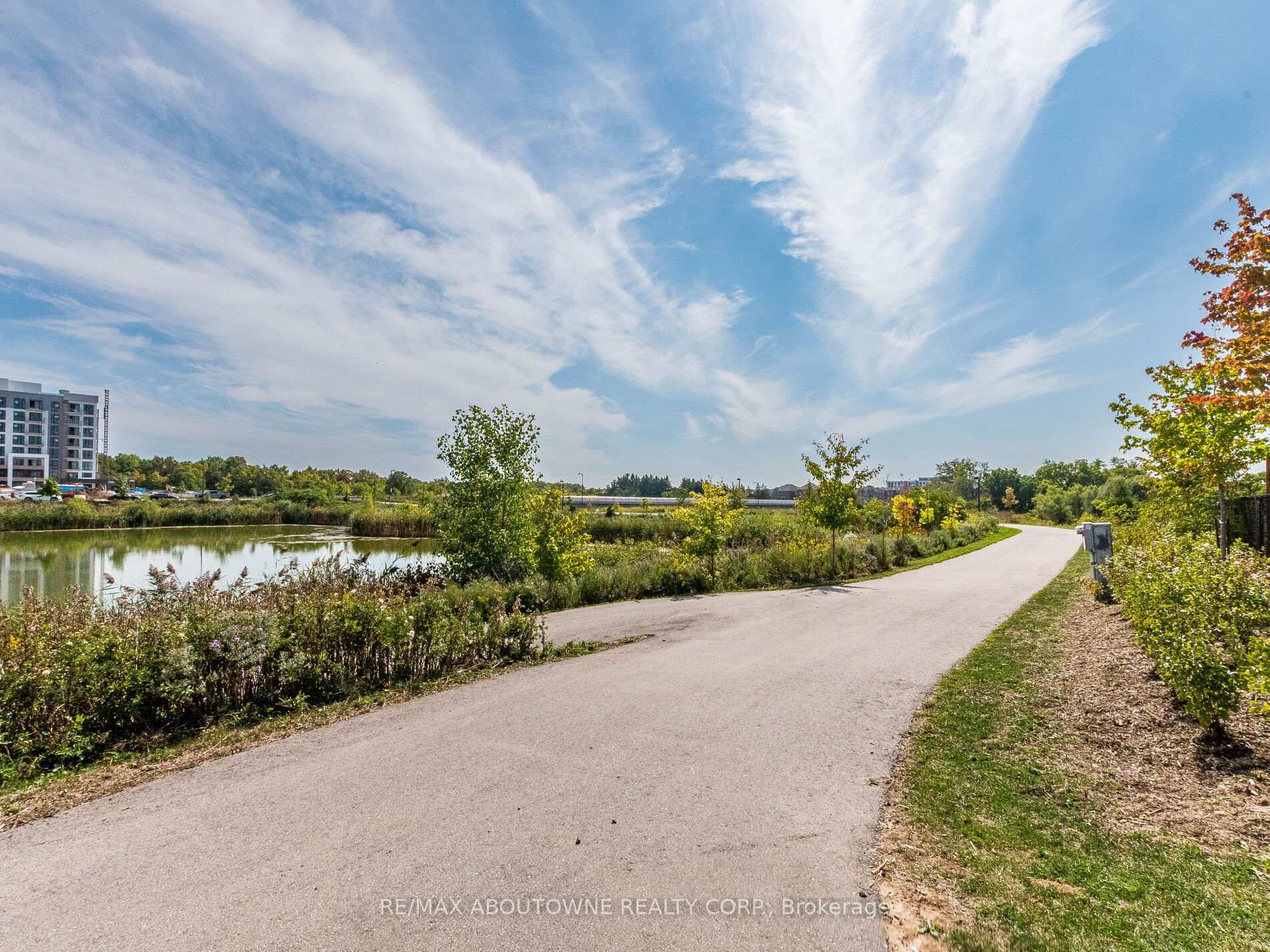 Photo 48 of 664 Aspen Terrace, Milton, Cobban — HOMEH