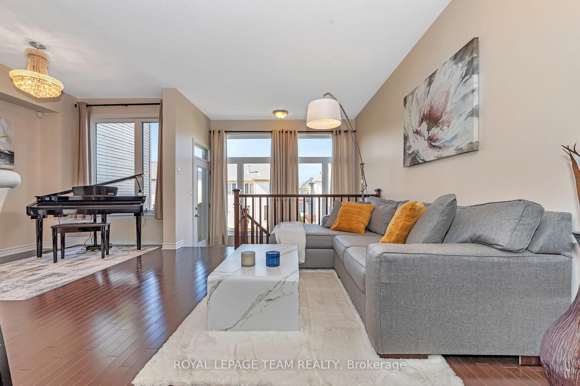 Photo 8 of 916 Fletcher Circle, Ottawa, Kanata - Kanata Lakes/Heritage Hills — HOMEH