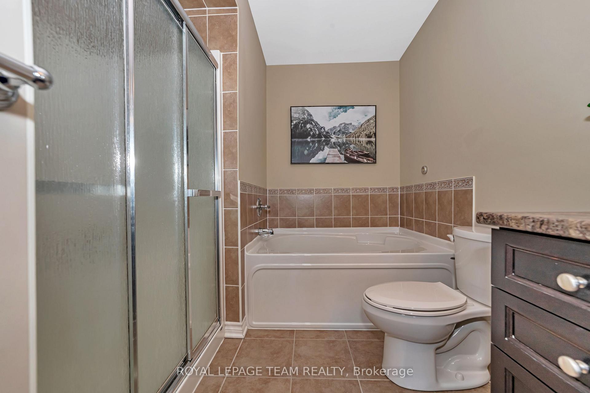 Photo 18 of 916 Fletcher Circle, Ottawa, Kanata - Kanata Lakes/Heritage Hills — HOMEH