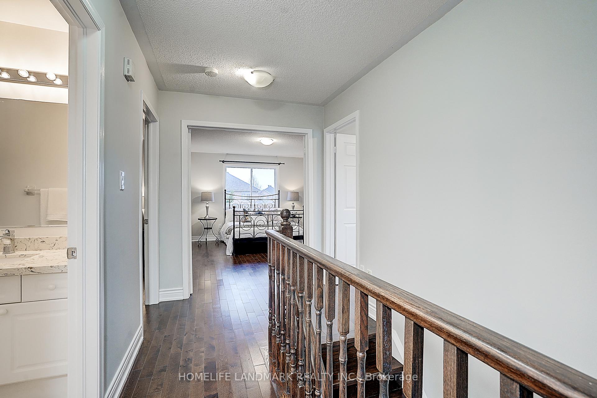 Photo 23 of 16 Eakin Mill Road, Markham, Wismer — HOMEH