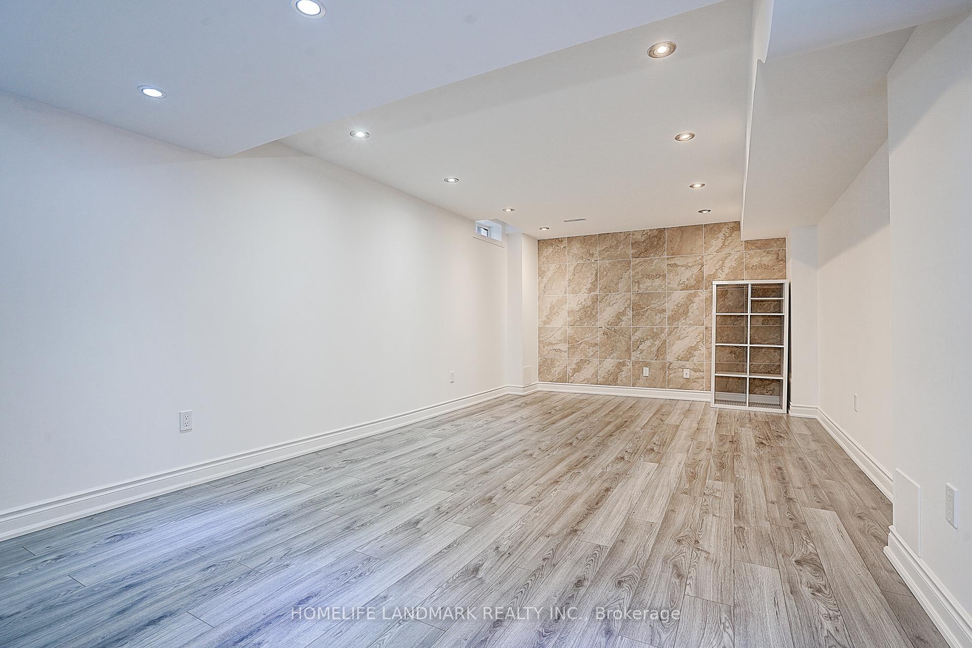 Photo 37 of 16 Eakin Mill Road, Markham, Wismer — HOMEH